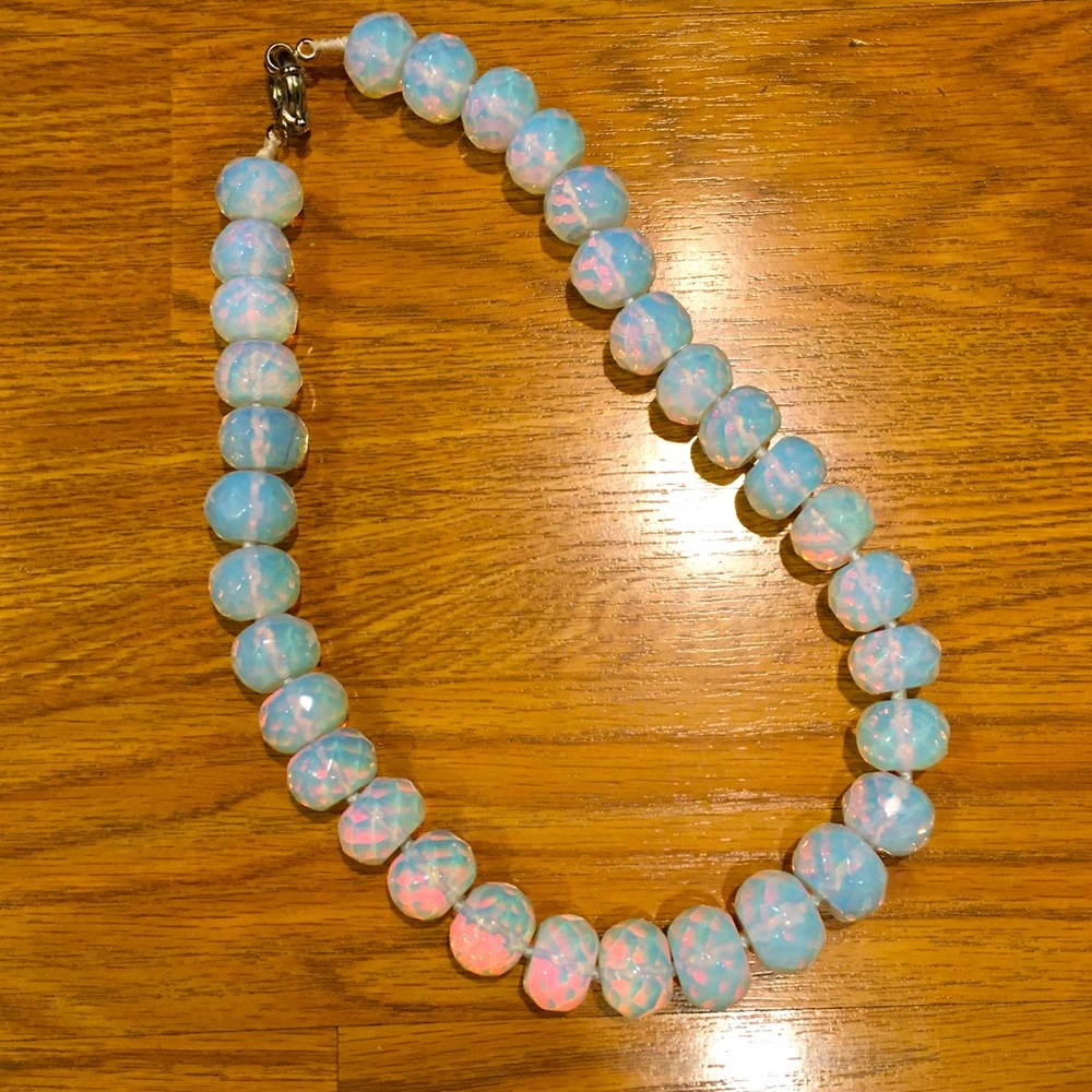 Rounded beaded necklace